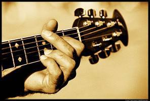 playing-guitar-1500x10001